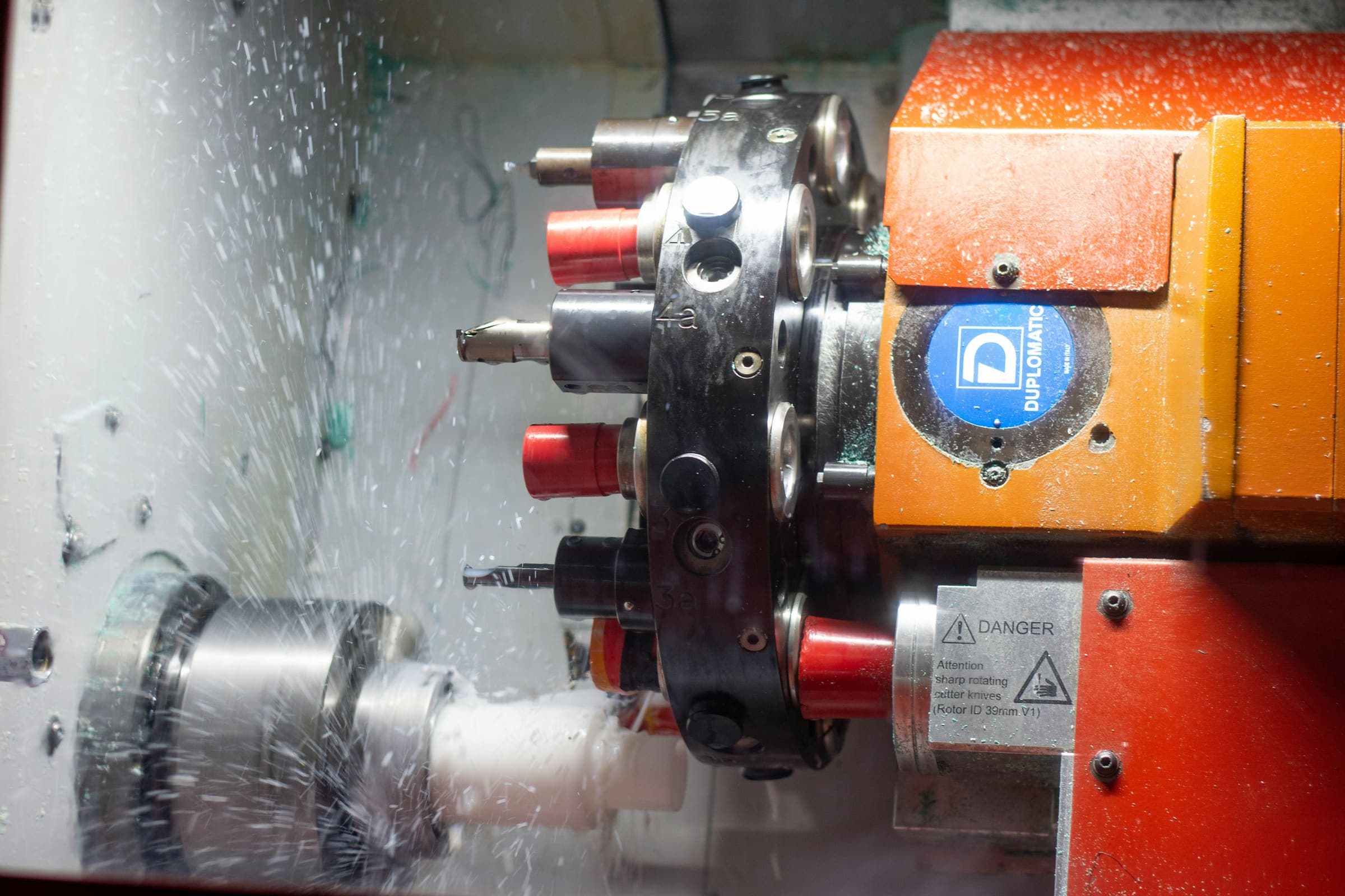 Cnc Machine Center 1